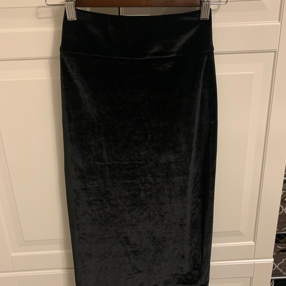 Wilfred free Velour Velvet Pencil Skirt XXS Aritzia - Picture 2 of 9